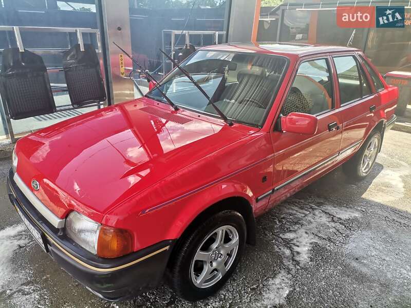 Лифтбек Ford Escort 1989 в Харькове