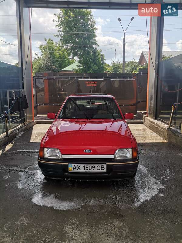 Лифтбек Ford Escort 1989 в Харькове