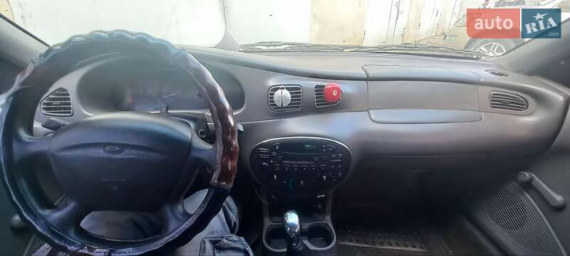 Седан Ford Escort 1999 в Измаиле фото 4 Седан Ford Escort 1999 в Измаиле