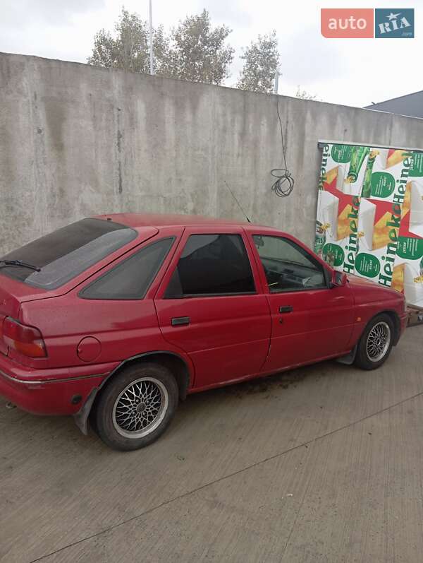 Хетчбек Ford Escort 1994 в Києві