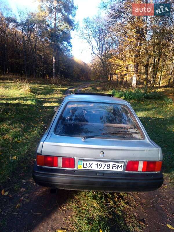 Хетчбек Ford Escort 1987 в Ярмолинцях