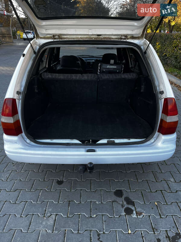 Універсал Ford Escort 1994 в Чернівцях фото 7 Універсал Ford Escort 1994 в Чернівцях