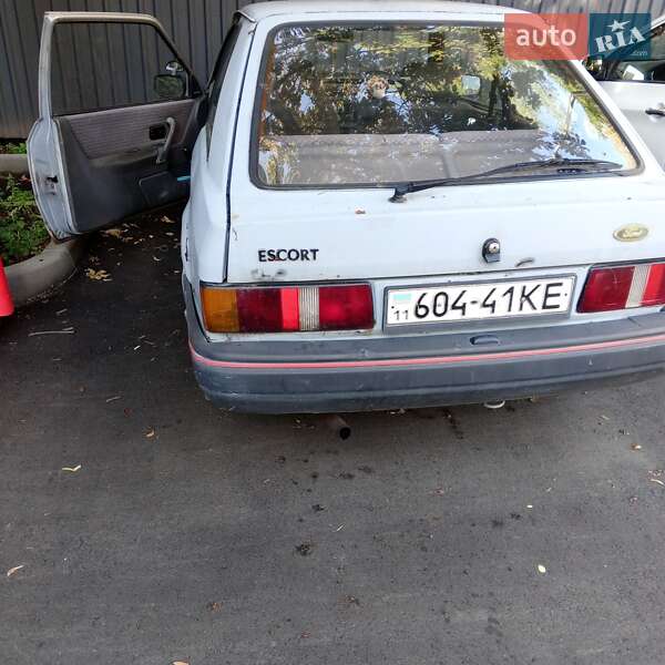 Хетчбек Ford Escort 1988 в Києві фото 9 Хетчбек Ford Escort 1988 в Києві