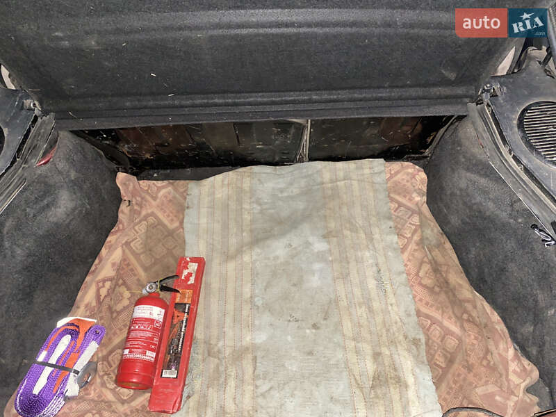 Хетчбек Ford Escort 1995 в Рівному