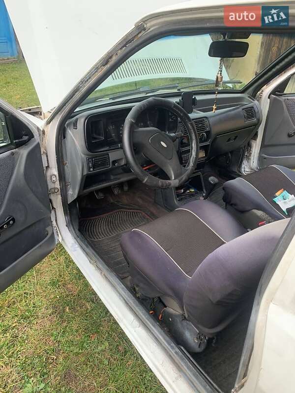 Хетчбек Ford Escort 1987 в Львові