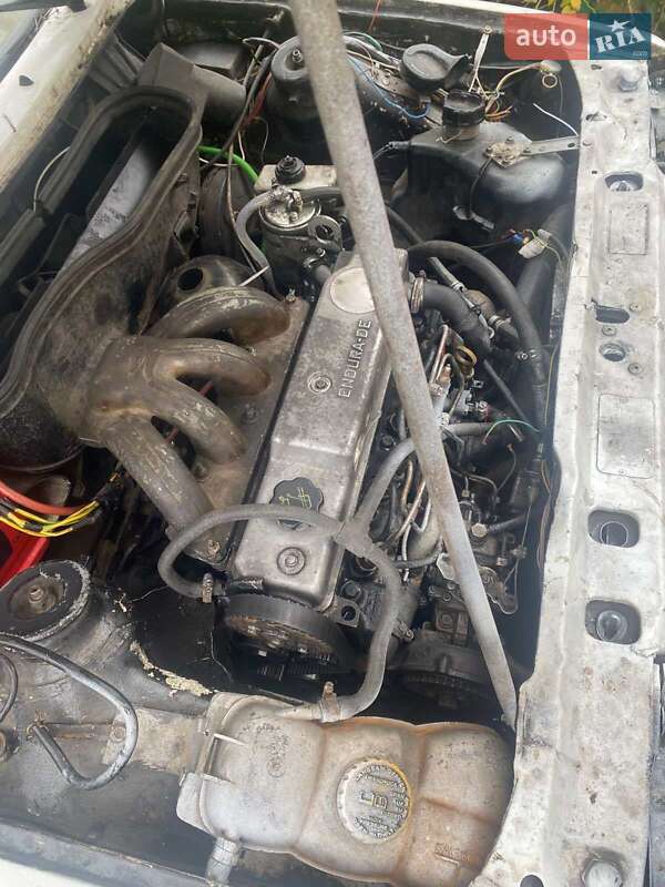 Хэтчбек Ford Escort 1989 в Раздельной