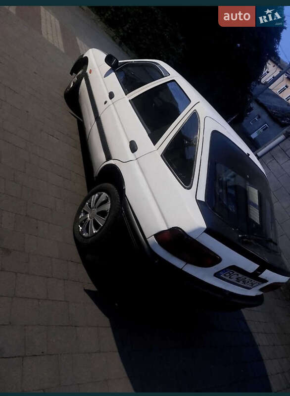 Ліфтбек Ford Escort 1996 в Львові фото 2 Ліфтбек Ford Escort 1996 в Львові