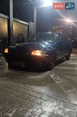 Універсал Ford Escort 1996 в Лисиничах