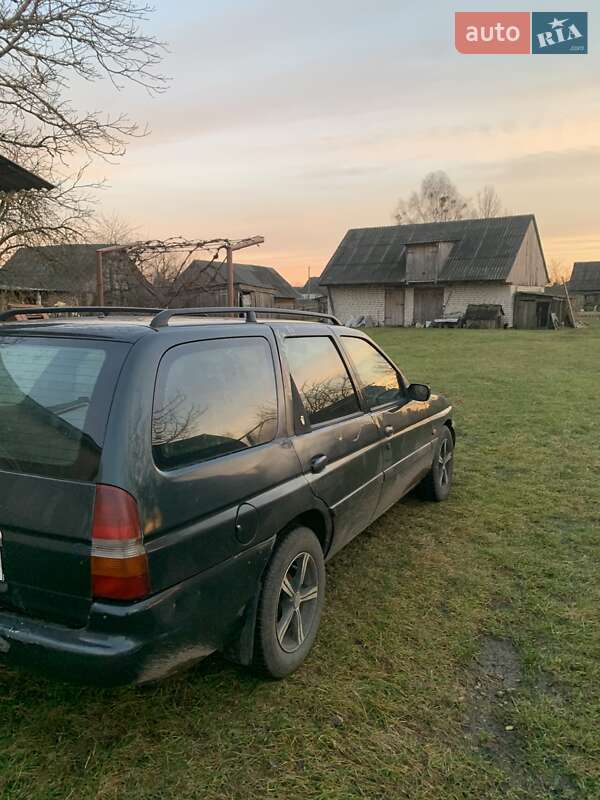 Универсал Ford Escort 1995 в Ратным