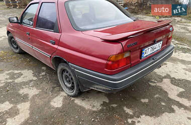 Седан Ford Escort 1995 в Коломые