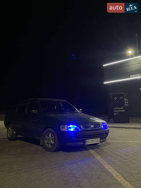 Седан Ford Escort 1994 в Збараже