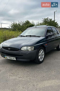 Хэтчбек Ford Escort 1997 в Шептицькому