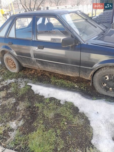 Хэтчбек Ford Escort 1987 в Бурштыне