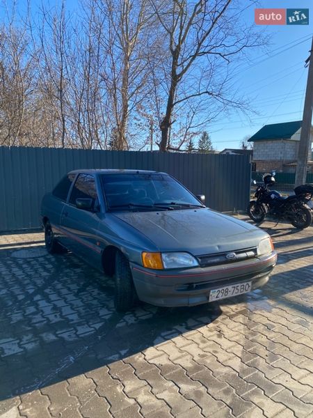 Хэтчбек Ford Escort 1991 в Красилове