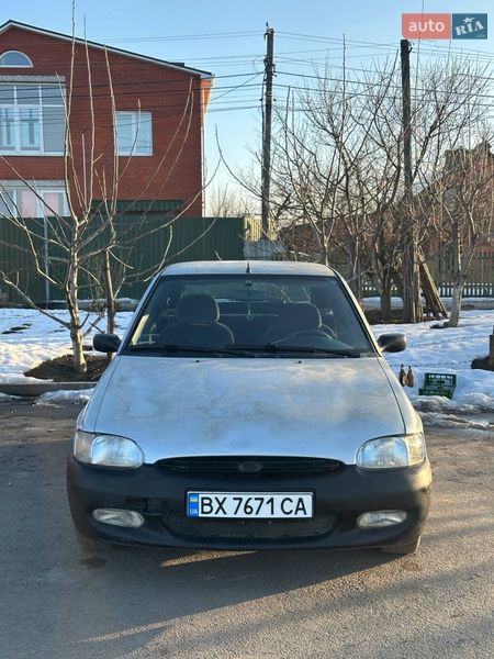 Хэтчбек Ford Escort 1996 в Хмельницком