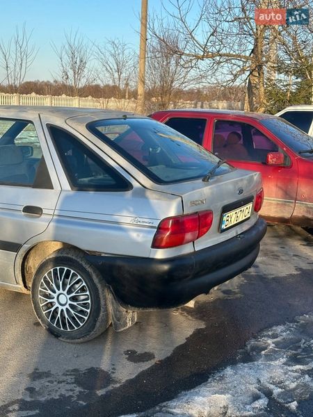 Хэтчбек Ford Escort 1996 в Хмельницком