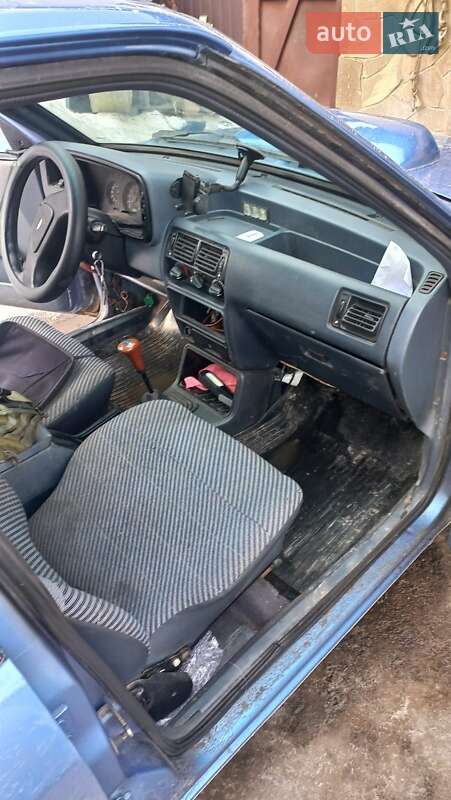 Хэтчбек Ford Escort 1989 в Киеве фото 3 Хэтчбек Ford Escort 1989 в Киеве