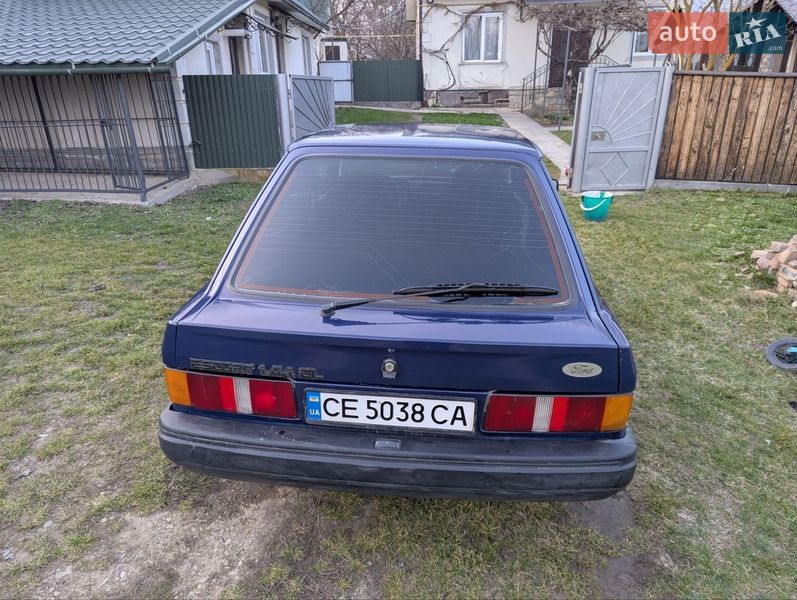 Хэтчбек Ford Escort 1988 в Великом Кучурове
