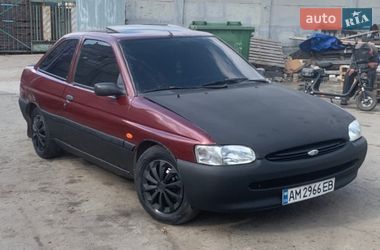 Седан Ford Escort 1995 в Житомире