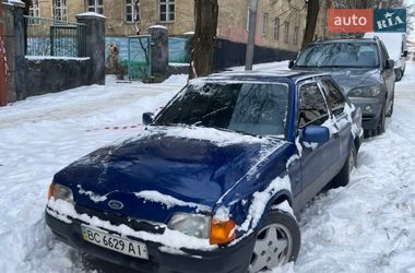 Хетчбек Ford Escort 1989 в Львові