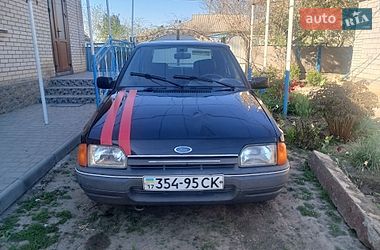 Хетчбек Ford Escort 1989 в Бершаді