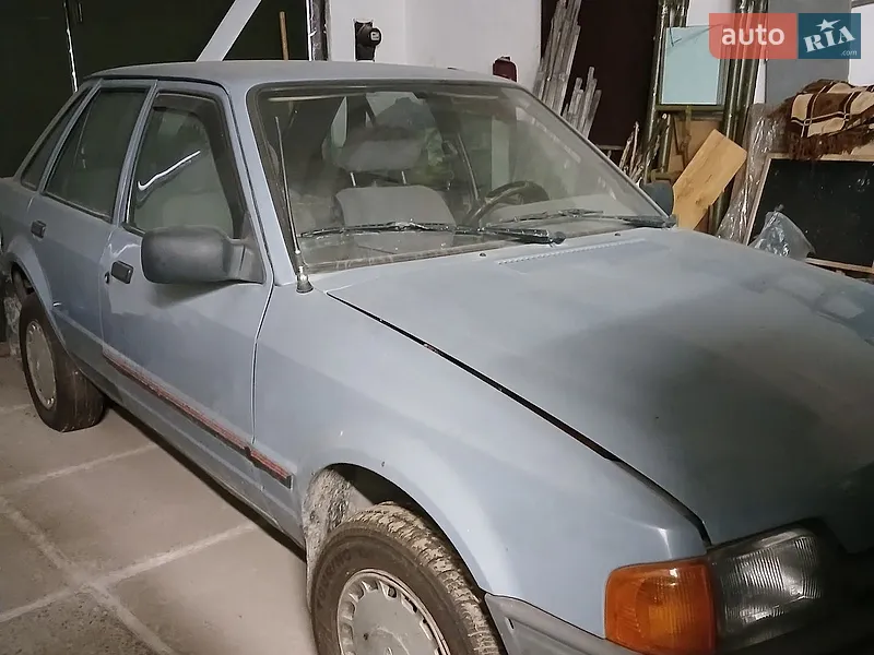 Ford Escort 1987