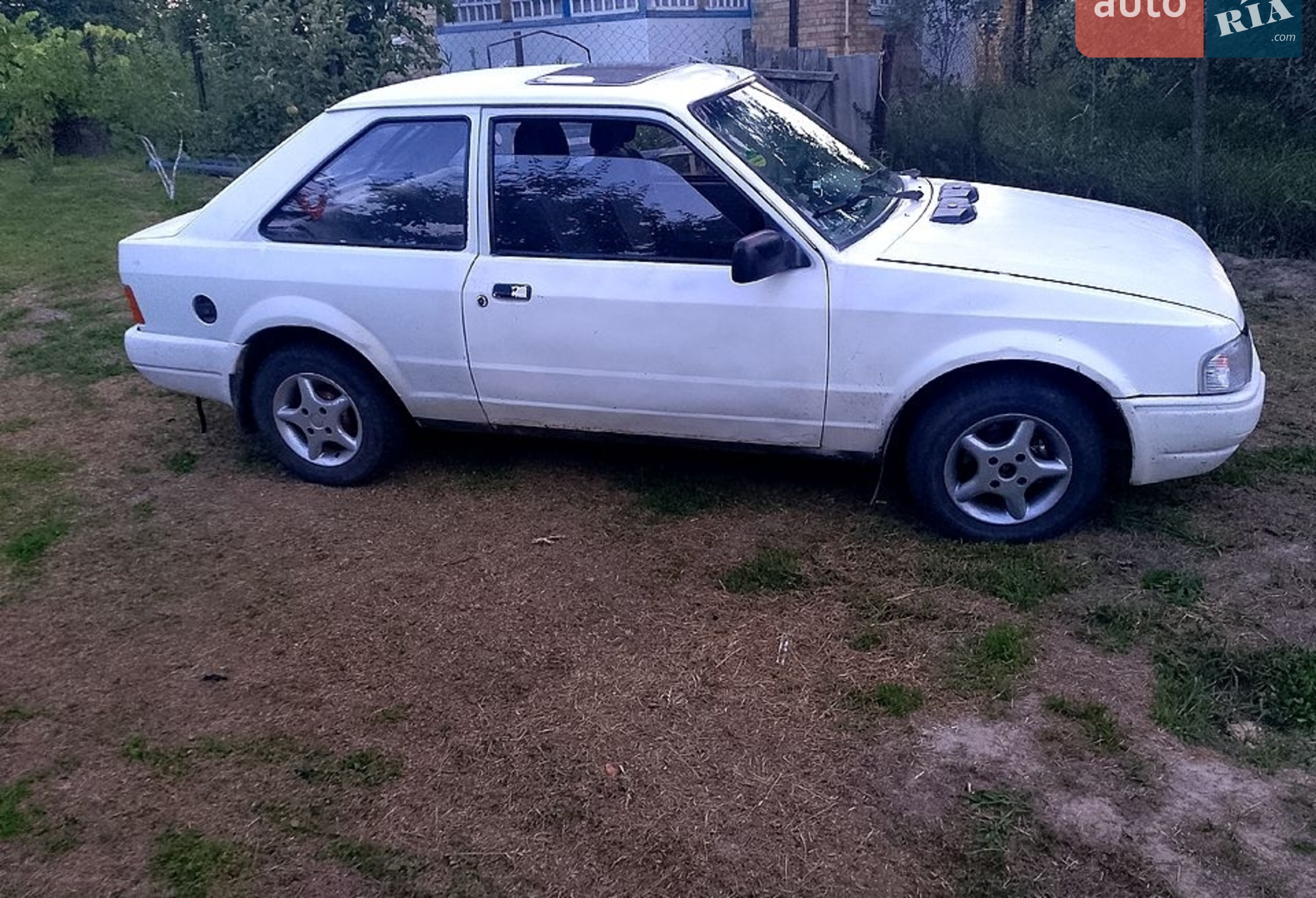 Ford Escort 1990 VIN WF0BXXGCABLM55397 фото оголошення 12 з 20