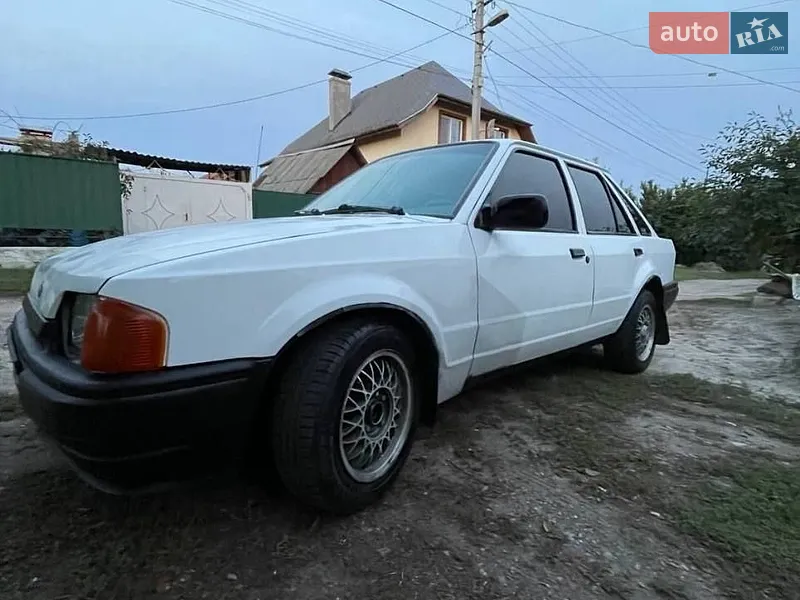 Ford Escort 1987