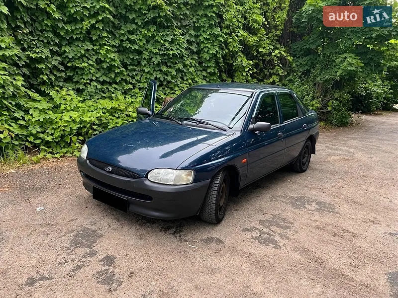 Ford Escort 1999