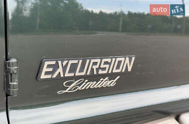 Внедорожник / Кроссовер Ford Excursion 2001 в 