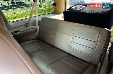 Позашляховик / Кросовер Ford Excursion 2005 в 