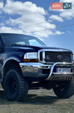 Внедорожник / Кроссовер Ford Excursion 2001 в 