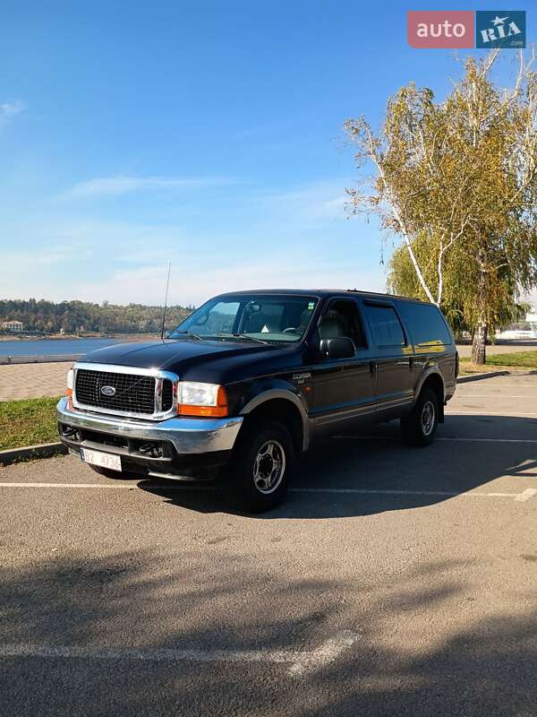 Позашляховик / Кросовер Ford Excursion 2000 в Запоріжжі