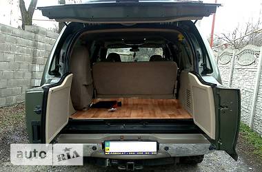 Внедорожник / Кроссовер Ford Excursion 2005 в 