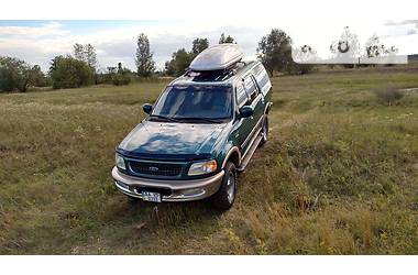 Внедорожник / Кроссовер Ford Expedition 1997 в Киеве