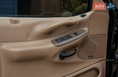 Внедорожник / Кроссовер Ford Expedition 1997 в 