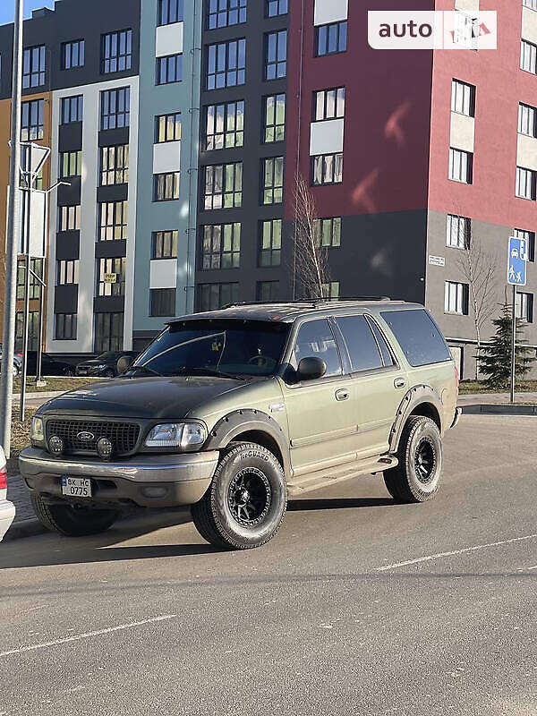 Внедорожник / Кроссовер Ford Expedition 2000 в Виноградове