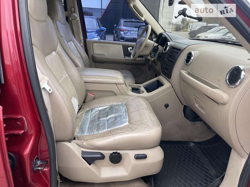 Внедорожник / Кроссовер Ford Expedition 2005 в Киеве