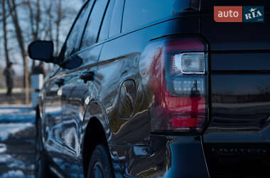 Внедорожник / Кроссовер Ford Expedition 2019 в 