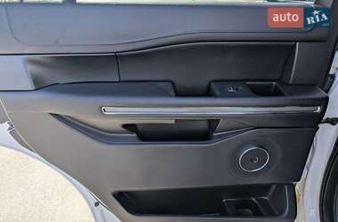 Позашляховик / Кросовер Ford Expedition 2019 в 