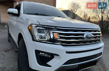 Позашляховик / Кросовер Ford Expedition 2019 в 