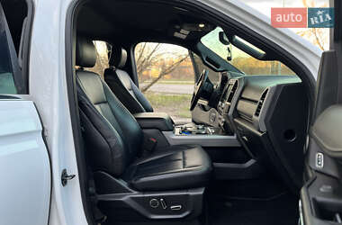 Позашляховик / Кросовер Ford Expedition 2019 в 