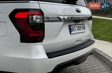 Внедорожник / Кроссовер Ford Expedition 2021 в 