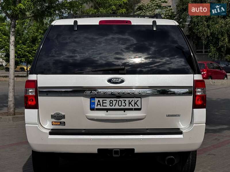 Позашляховик / Кросовер Ford Expedition 2016 в Дніпрі