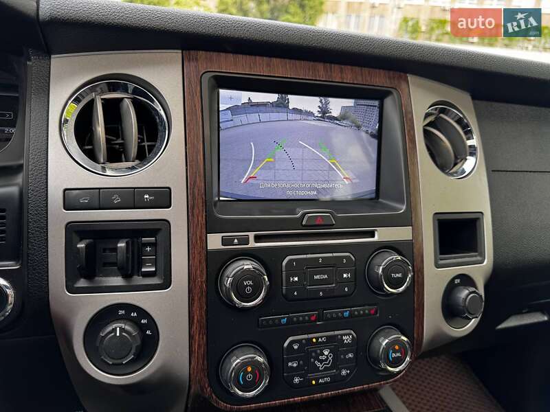 Позашляховик / Кросовер Ford Expedition 2016 в Дніпрі