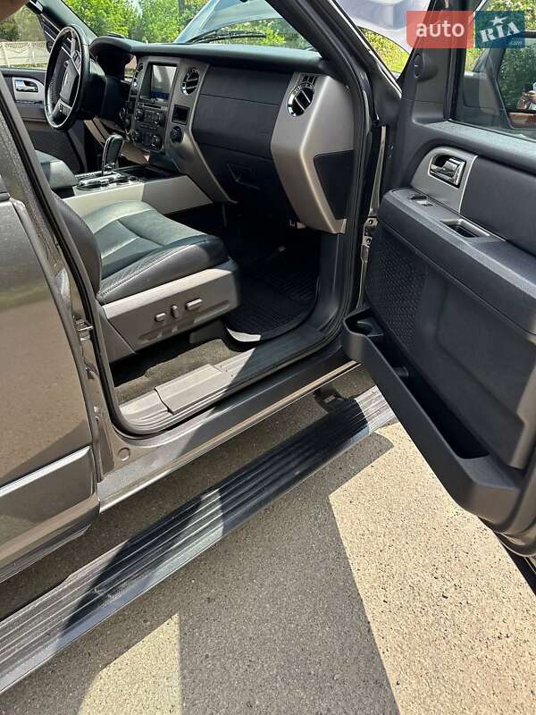 Внедорожник / Кроссовер Ford Expedition 2017 в Первомайске фото 10 Внедорожник / Кроссовер Ford Expedition 2017 в Первомайске