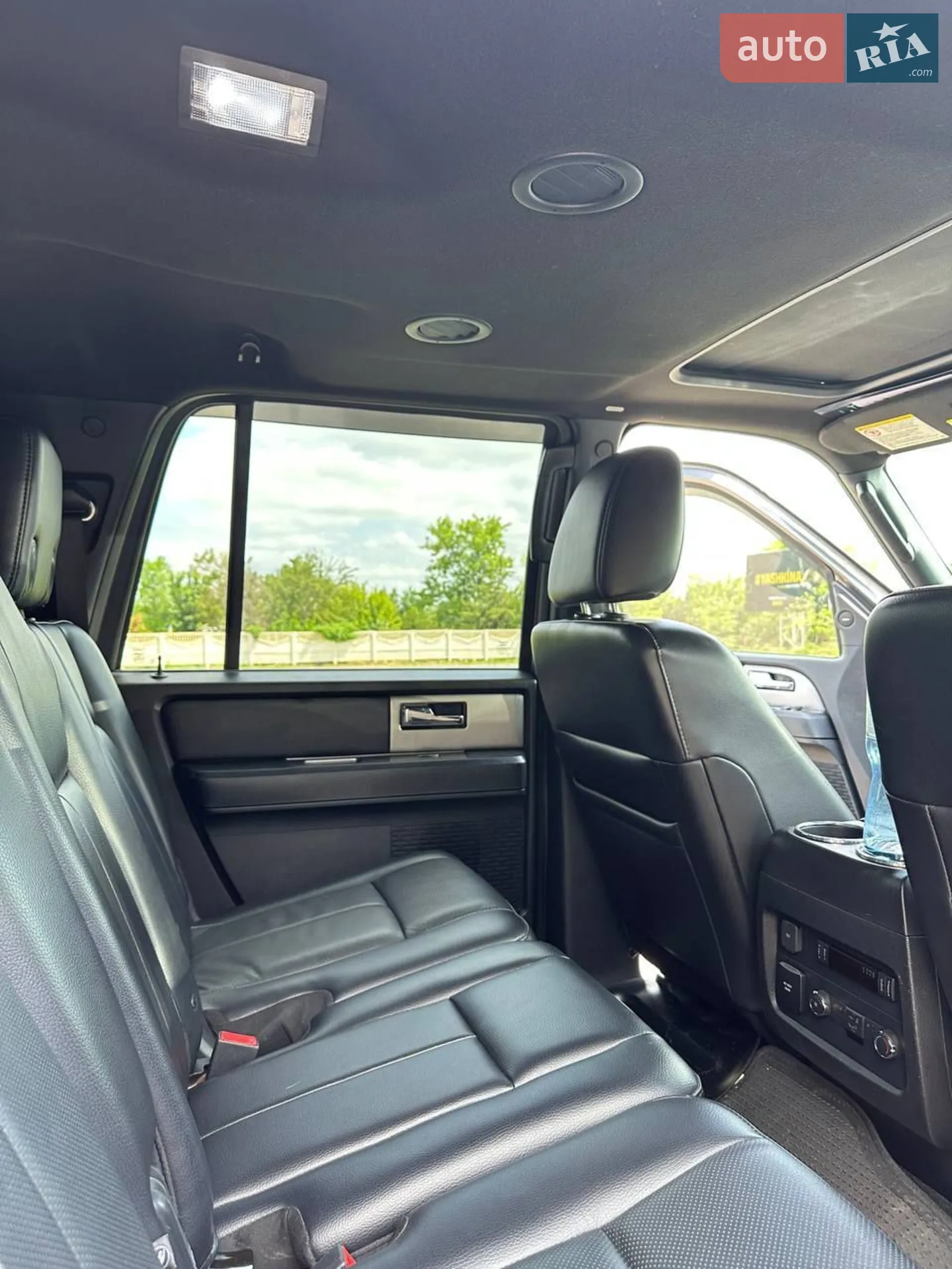 2017 Ford Expedition - мініатюра 12