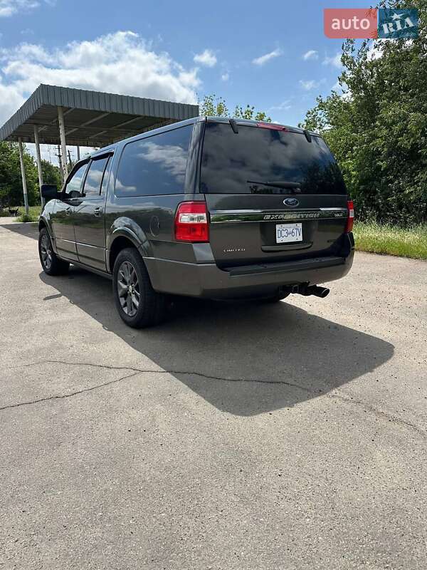 Внедорожник / Кроссовер Ford Expedition 2017 в Первомайске