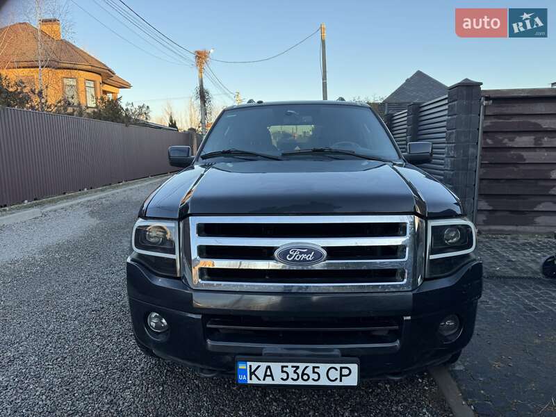 Внедорожник / Кроссовер Ford Expedition 2013 в 