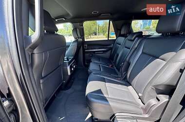 Внедорожник / Кроссовер Ford Expedition 2019 в 
